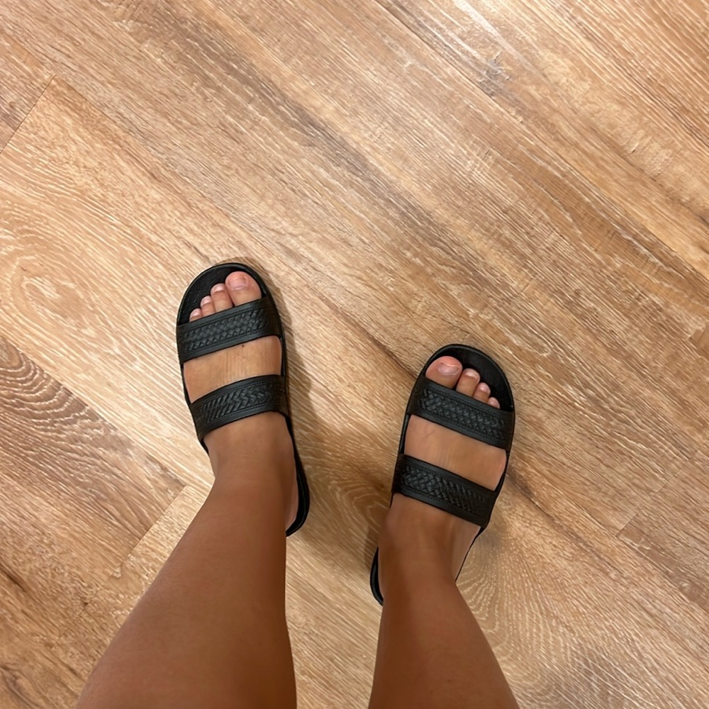 Viral Jandals! (Jesus Sandals) Size 8